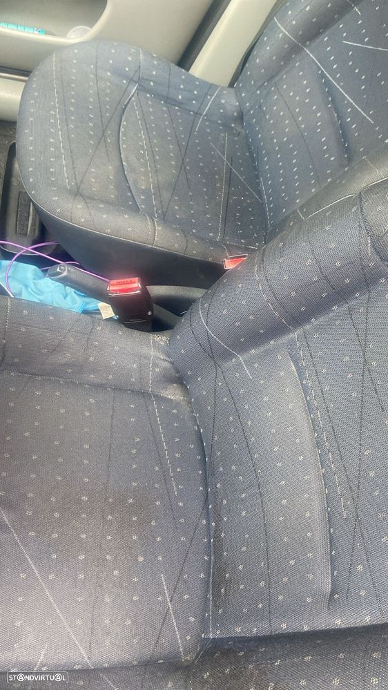 Renault Clio 1.2 16V S - 6