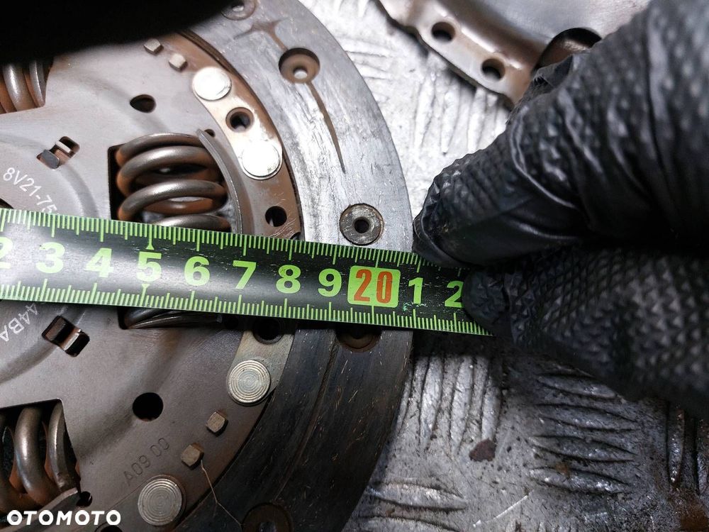 SPRZĘGŁO TARCZA + DOCISK + ŁOŻYSKO OPOROWE FORD FIESTA MK6 1.4 TDCI - 4