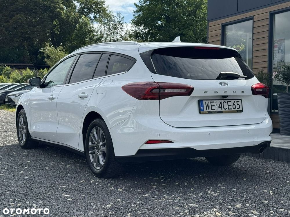 Ford Focus 1.0 EcoBoost Hybrid TITANIUM EDITION - 8
