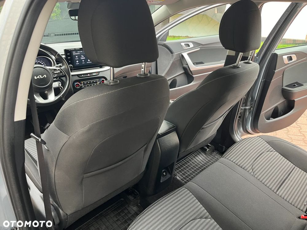Kia Ceed 1.5 T-GDI M - 21