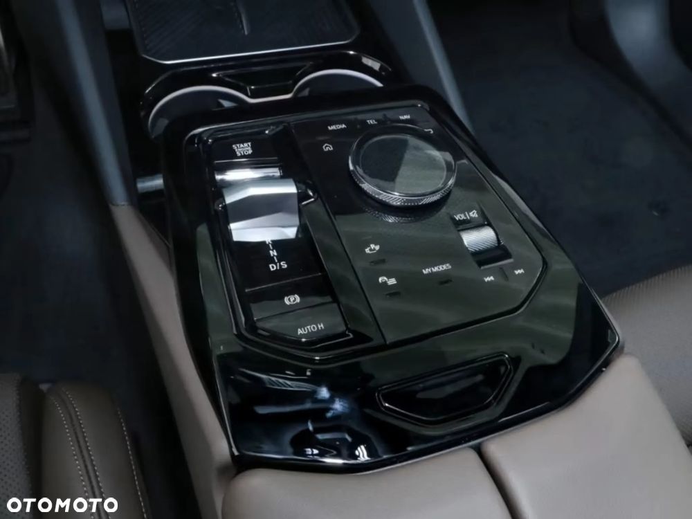 BMW Seria 5 520d xDrive mHEV M Sport - 14