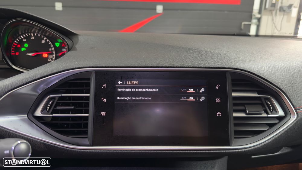 Peugeot 308 SW BlueHDi 180 EAT6 GT - 30