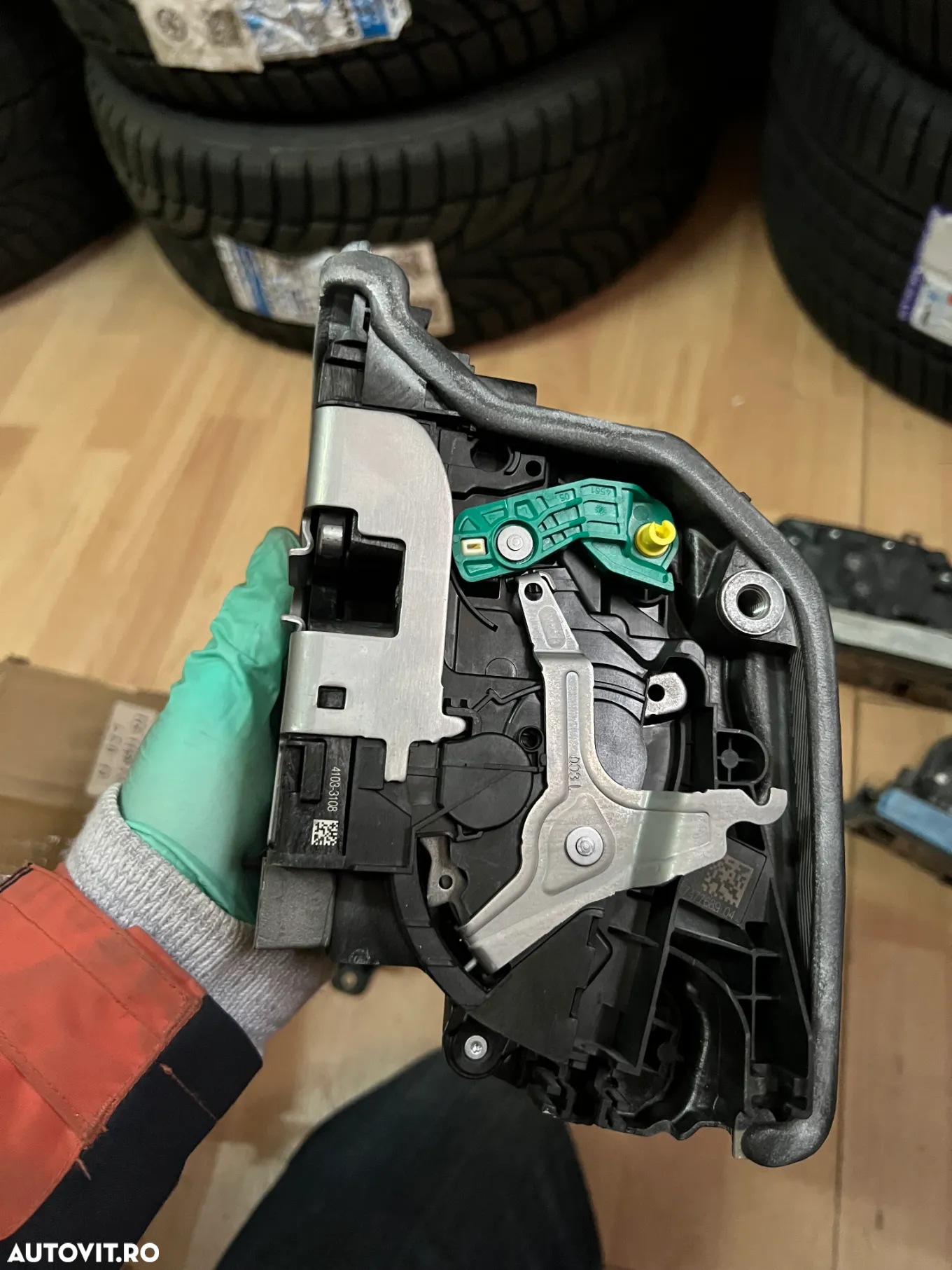 Broasca usa BMW Incuietoare usi BMW BMW G11 G12 G30 G31 G32 G14 G15 G16 G05 G06 G07 X5 X6 X7 Orginale BMW fabricatie 2023 - 27000km Broasca Portbagaj BMW G30 F90 X3 G01 DOAR SPATE - 2