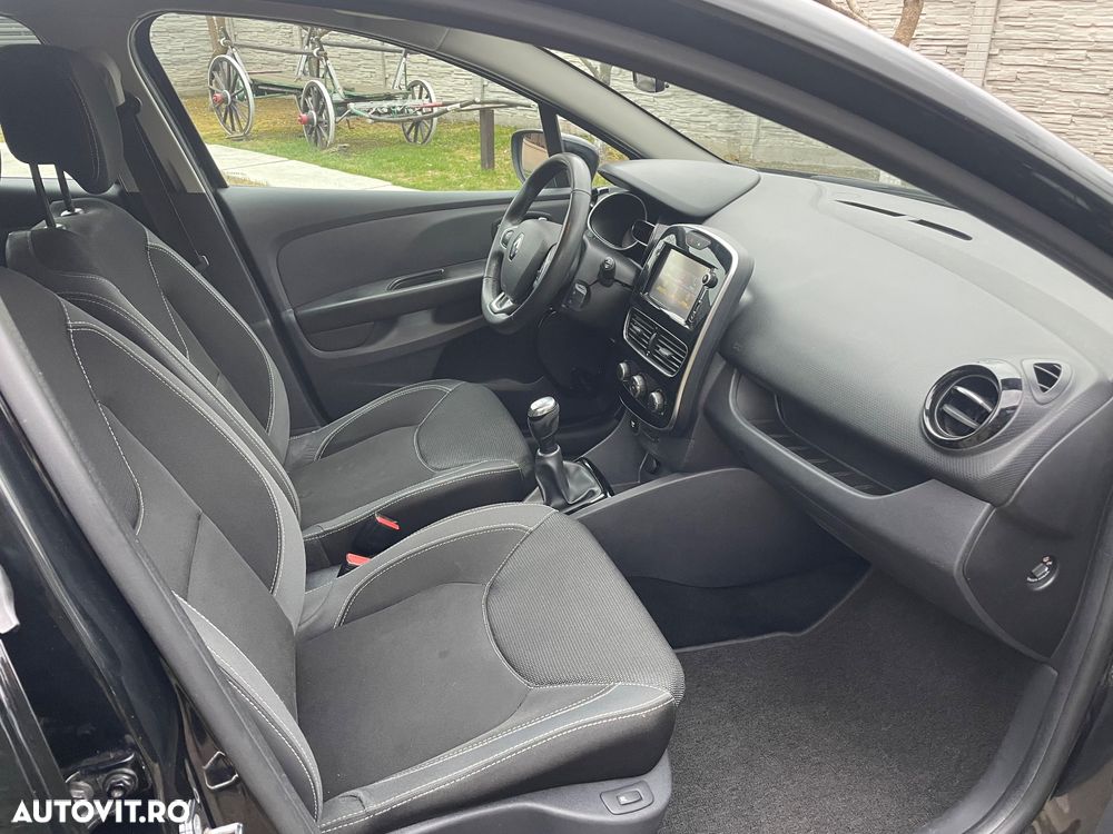 Renault Clio - 15