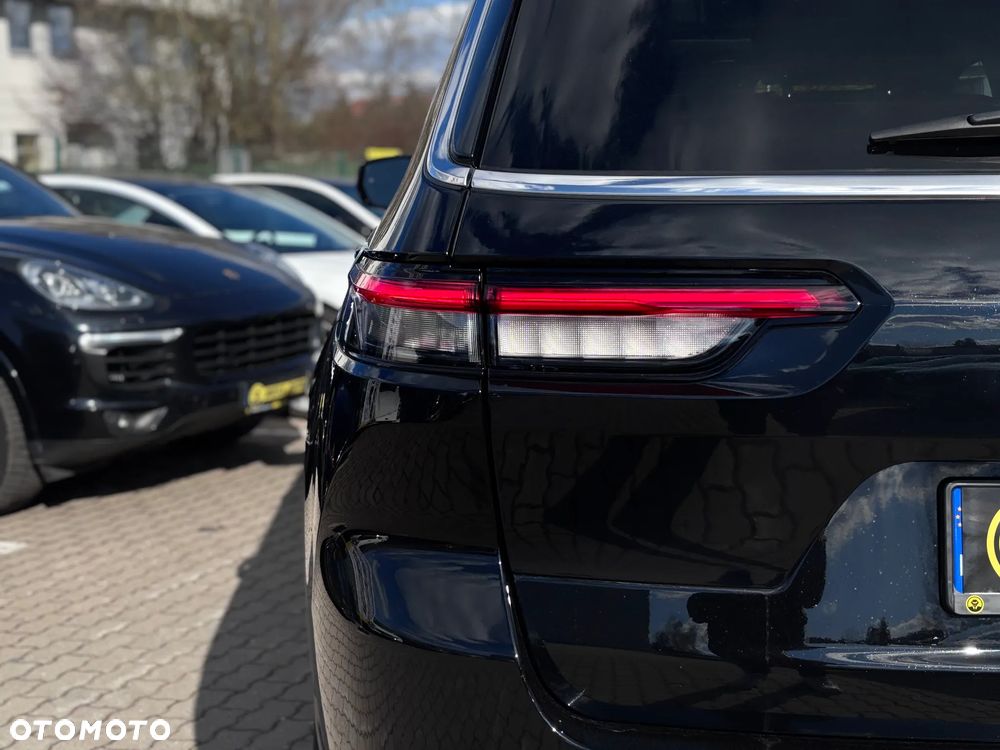 Jeep Grand Cherokee - 11