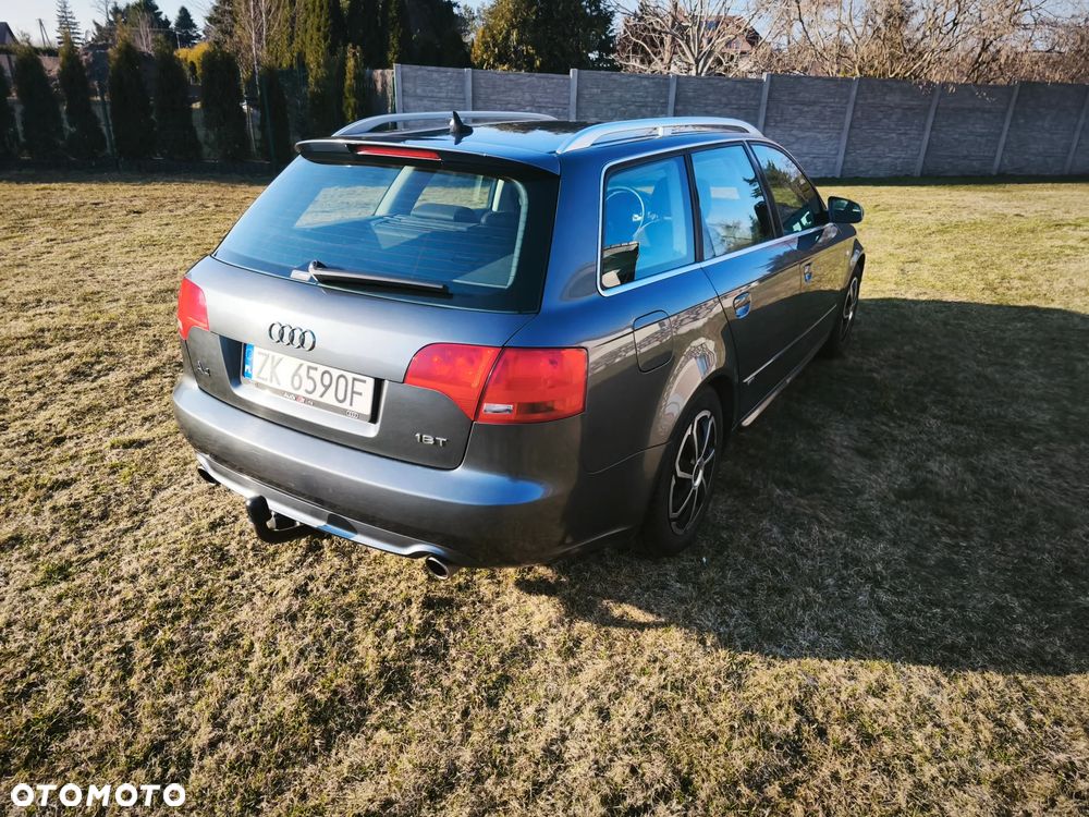 Audi A4 Avant - 13