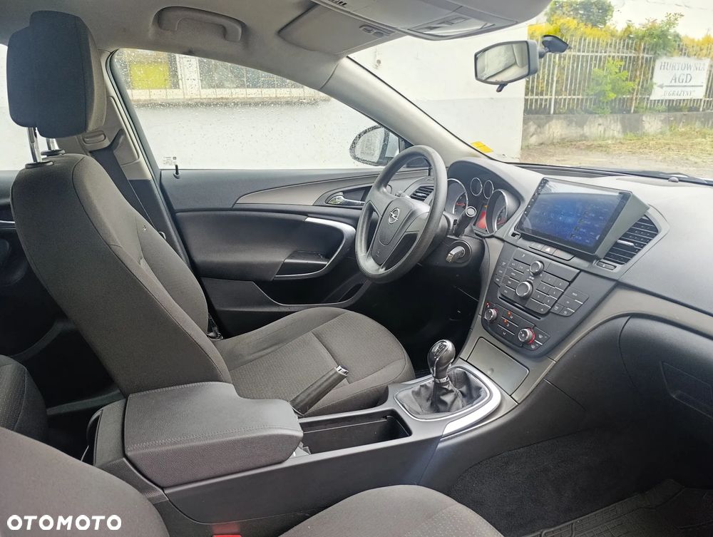 Opel Insignia 1.6 - 25