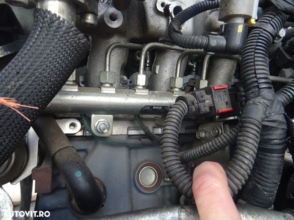 Rampa injectoare Opel Astra H 1.9 CDTI din 2007 - 1