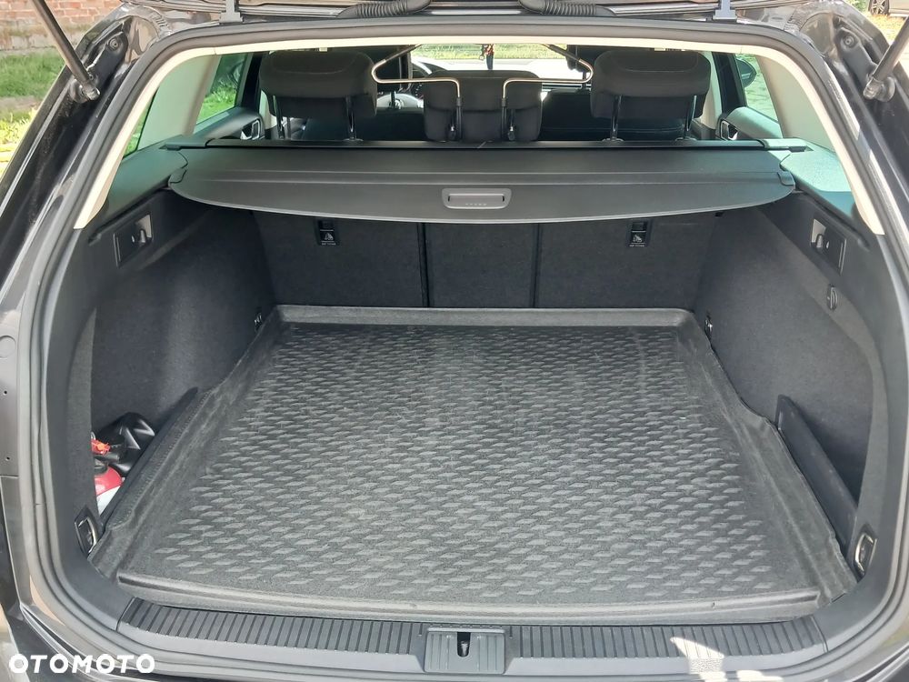 Volkswagen Passat 1.8 TSI BMT Comfortline DSG - 25