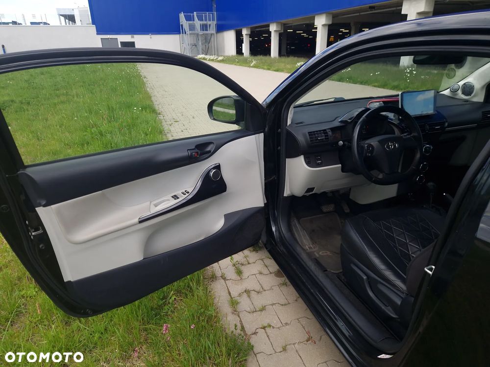 Toyota iQ 1.0 Luna CVT - 7