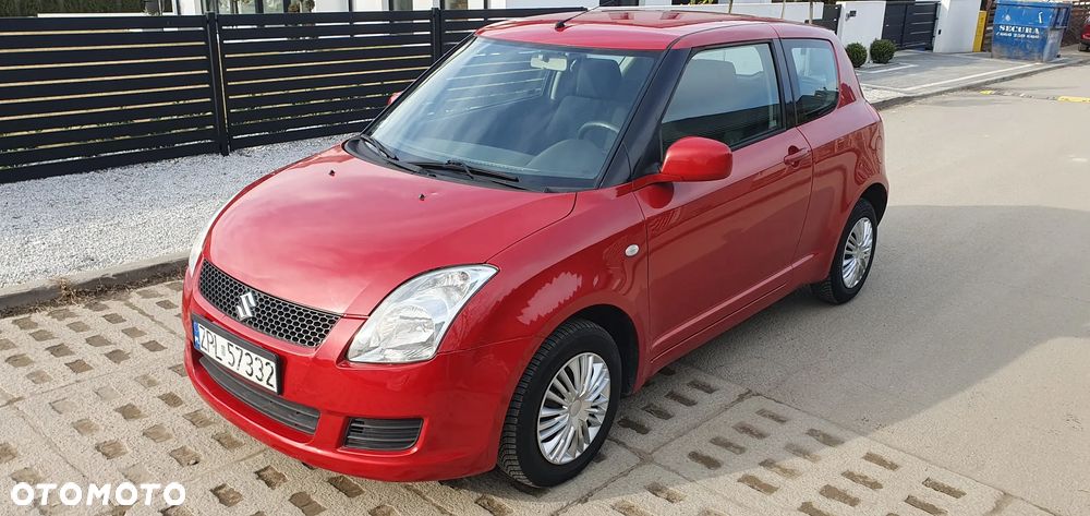 Suzuki Swift - 1