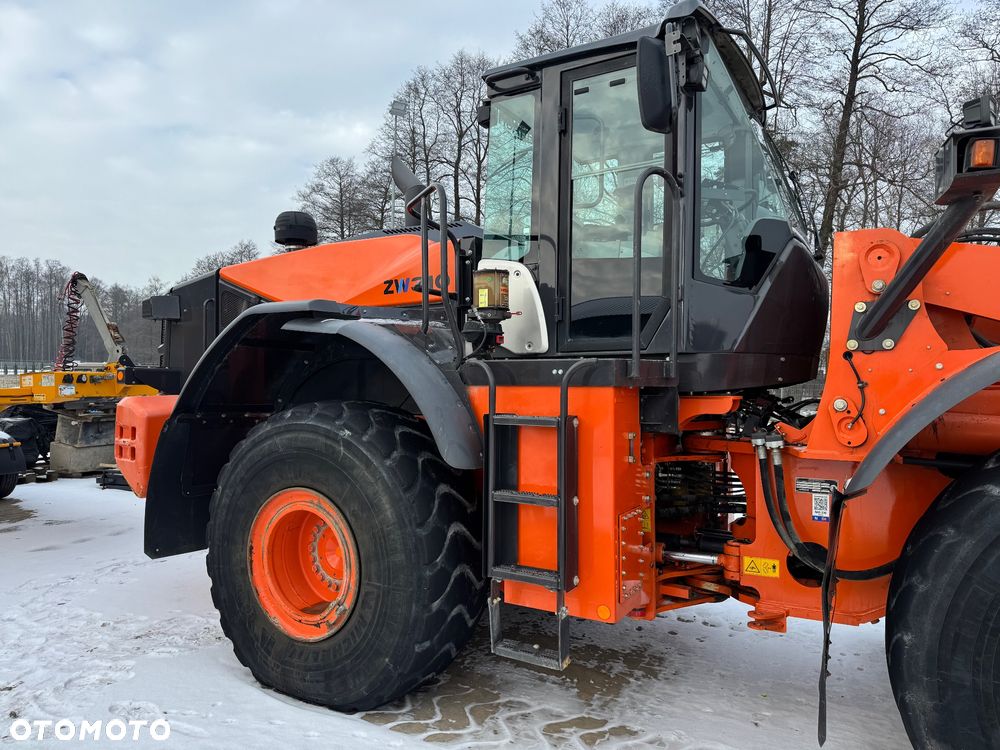 Hitachi ZW310-6 / 966M / L150 - 4