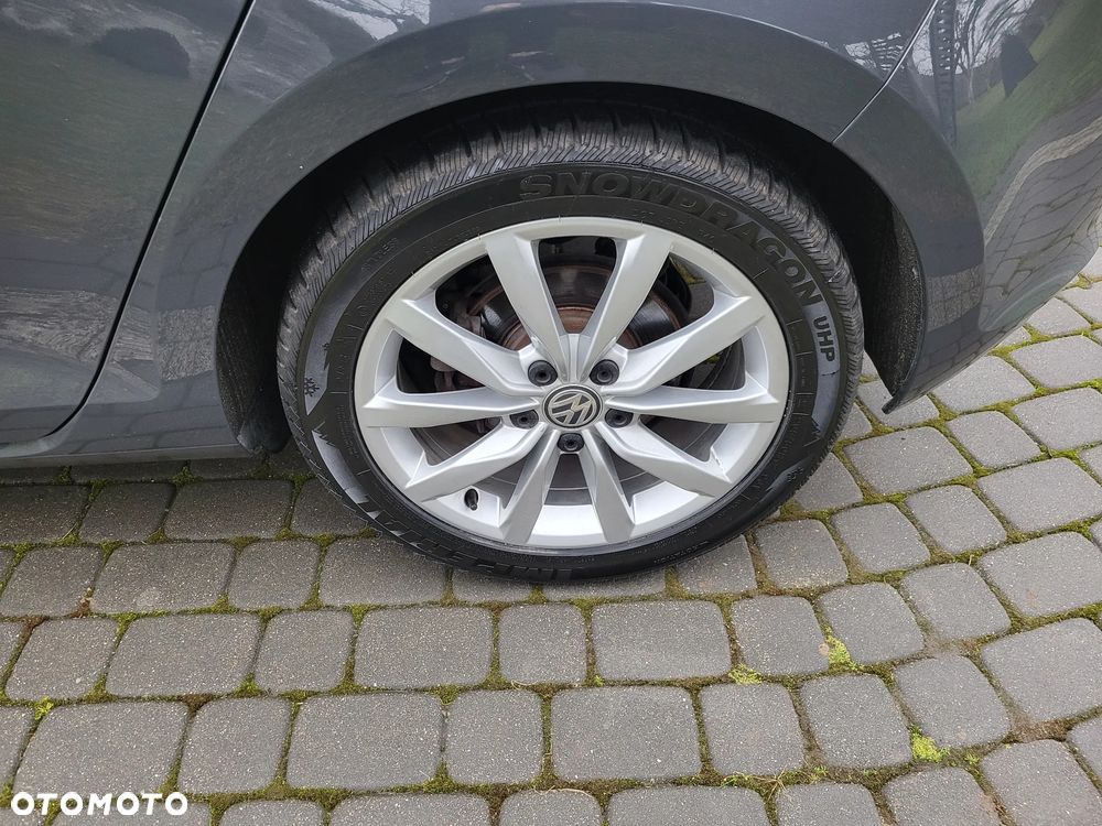 Volkswagen Golf 2.0 TDI BlueMotion Technology Lounge - 32