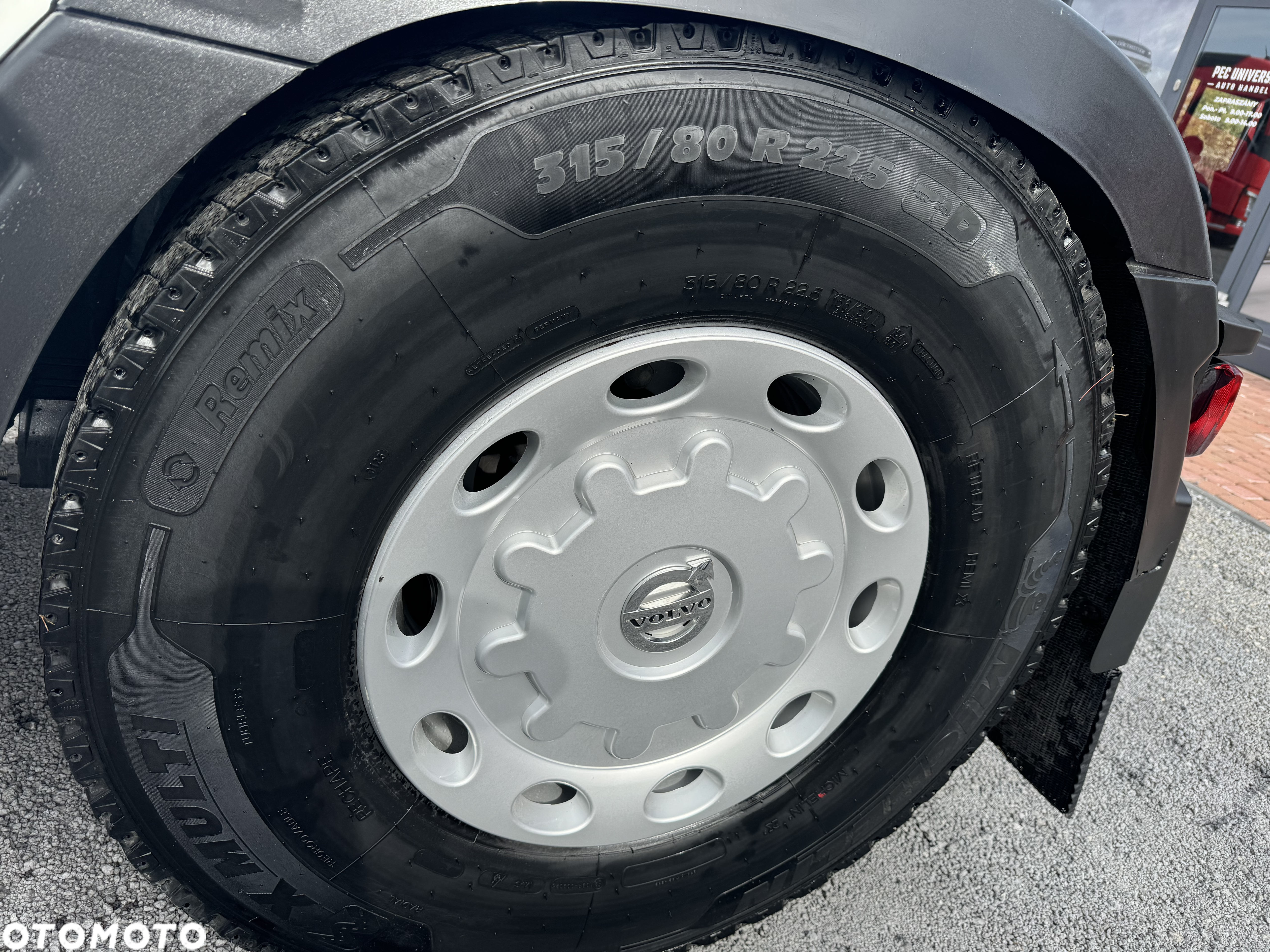 Volvo FH 500 / Automat / Full Spoiler / Lodówka / Klima Postojowa / 2 Zbiorniki / z Francji / - 18
