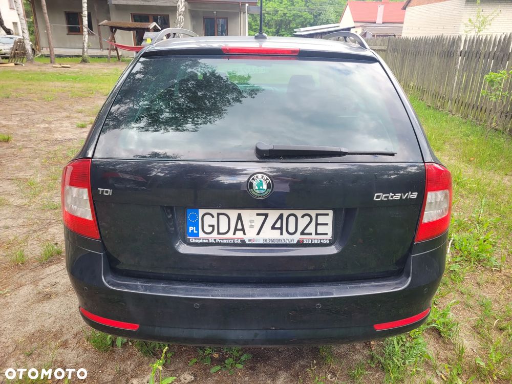 Skoda Octavia 2.0 TDI DPF Ambition - 6