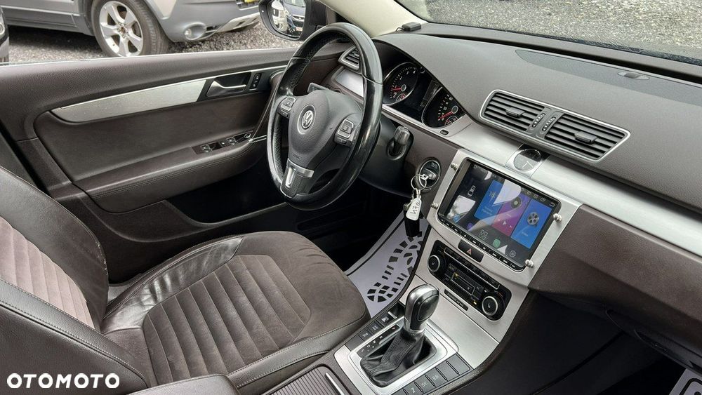 Volkswagen Passat - 18
