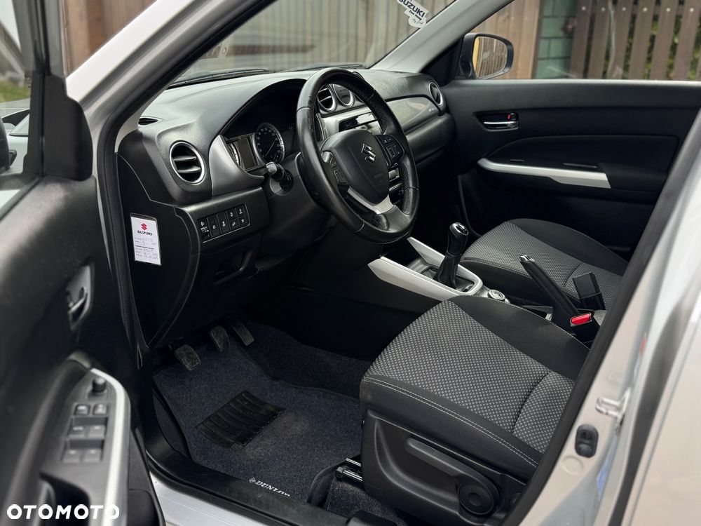 Suzuki Vitara 1.6 (4x4) Allgrip Comfort - 9