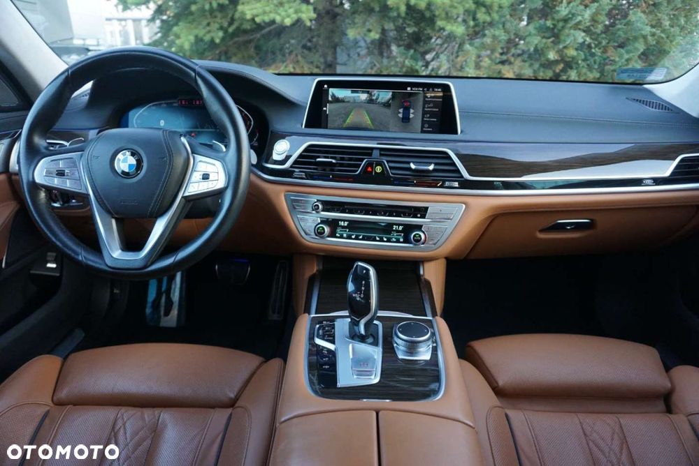 BMW Seria 7 - 22