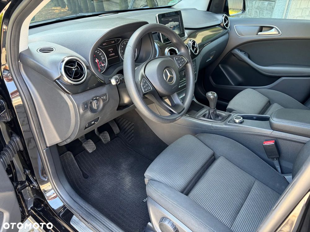 Mercedes-Benz Klasa B 180 BlueEFFICIENCY Edition Style - 9