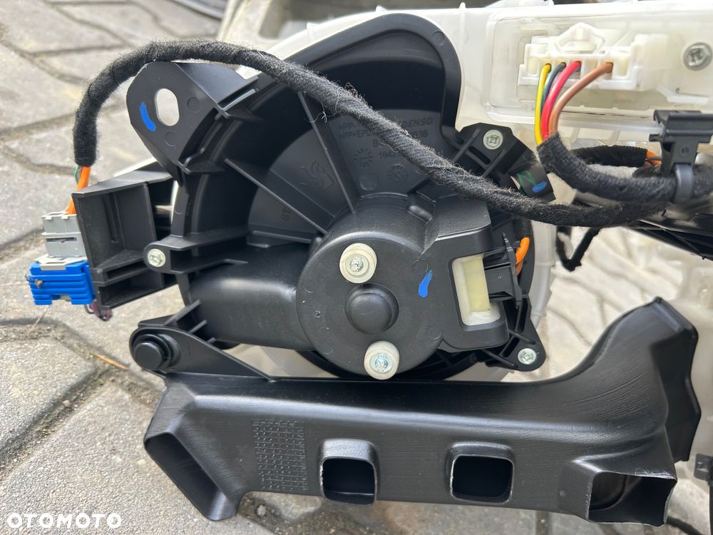 Opel Corsa E nagrzewnica dmuchawa 39086240U - 5