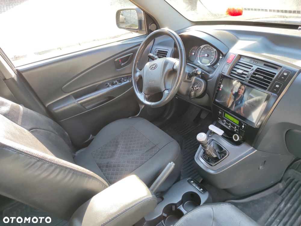 Hyundai Tucson 2.0 4WD GLS - 11