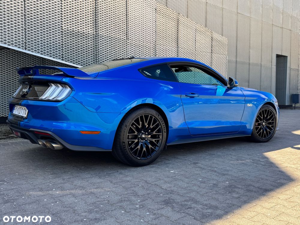 Ford Mustang - 8