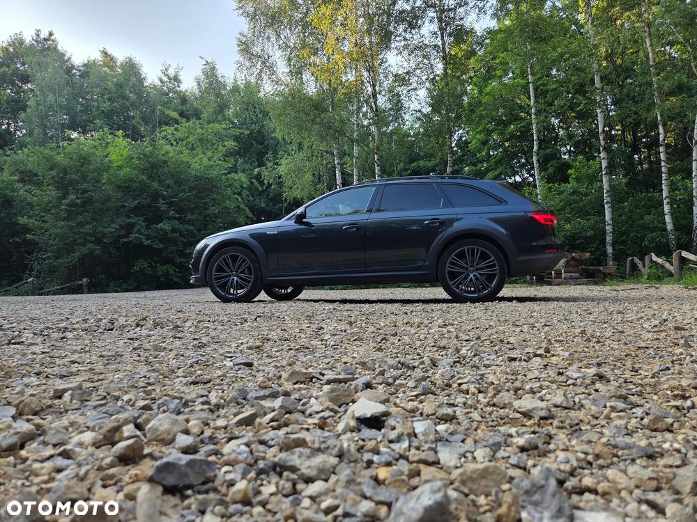 Audi A4 Allroad - 10