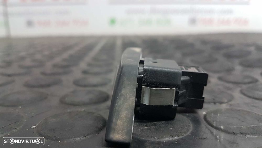 CONTROLE DE BLOQUEIO DE PORTA AUDI A6 BERLINA (4F2) 2.7 TDI - 7