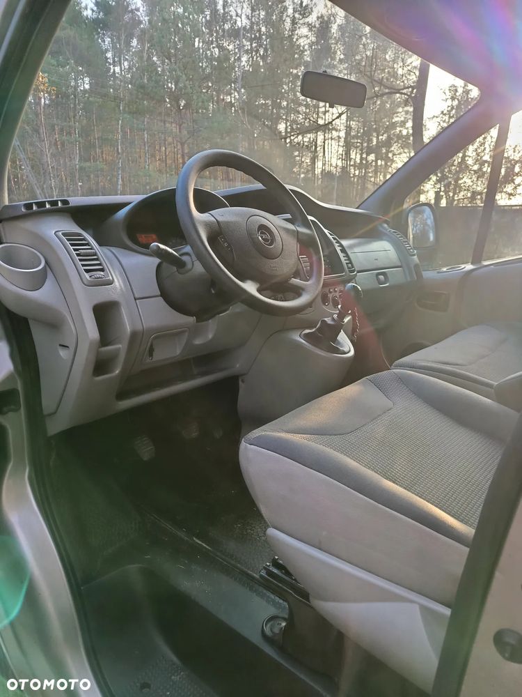 Opel Vivaro - 7