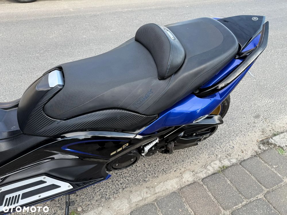 Yamaha Tmax - 12