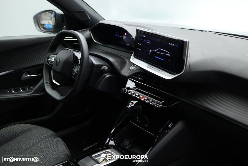 Peugeot e-2008 Allure - 21