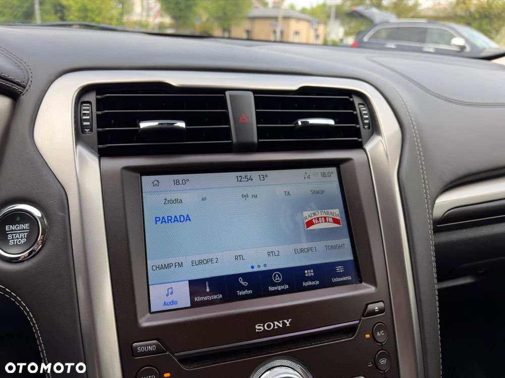 Ford Mondeo SW 2.0 Hybrid Vignale - 24