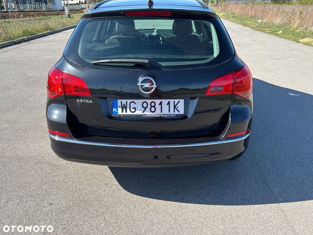 Opel Astra 1.4 Turbo - 4