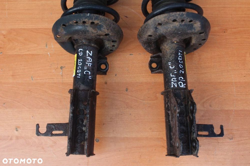 AMORTYZATOR MACPERSON PRAWY PRZEDNI OPEL ZAFIRA C 2.0 CDTI - 3