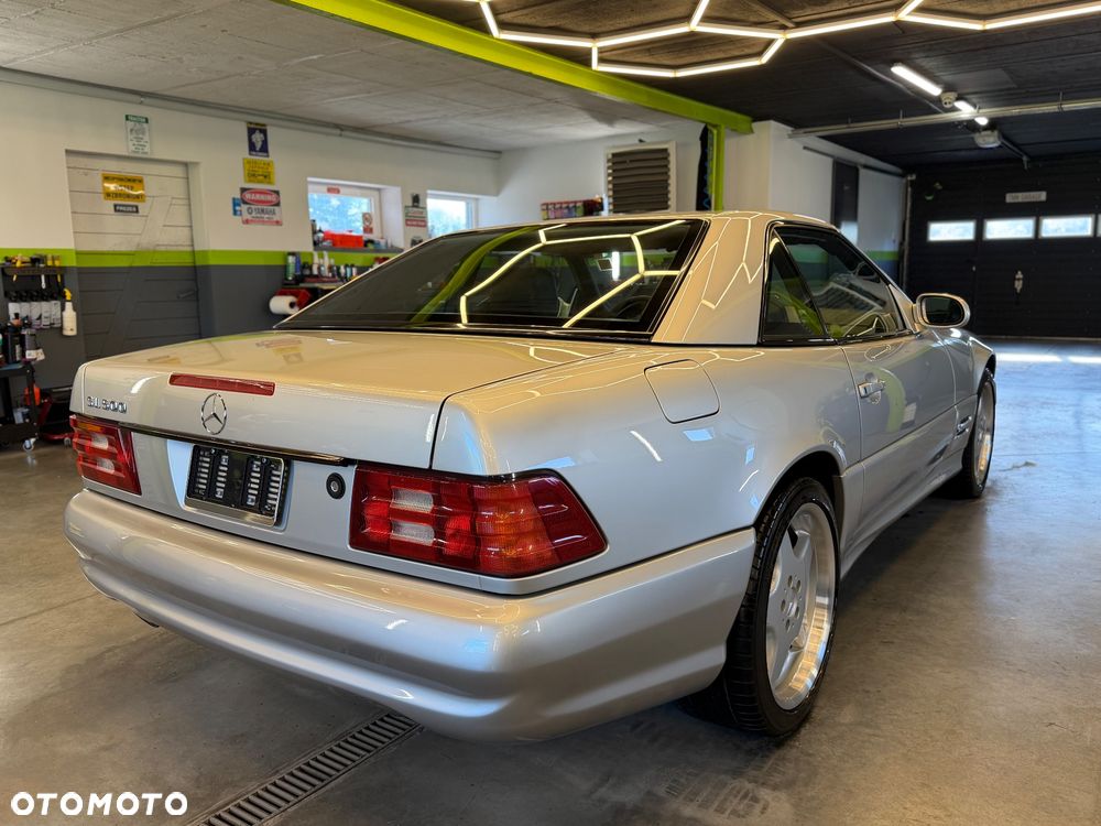 Mercedes-Benz SL - 10