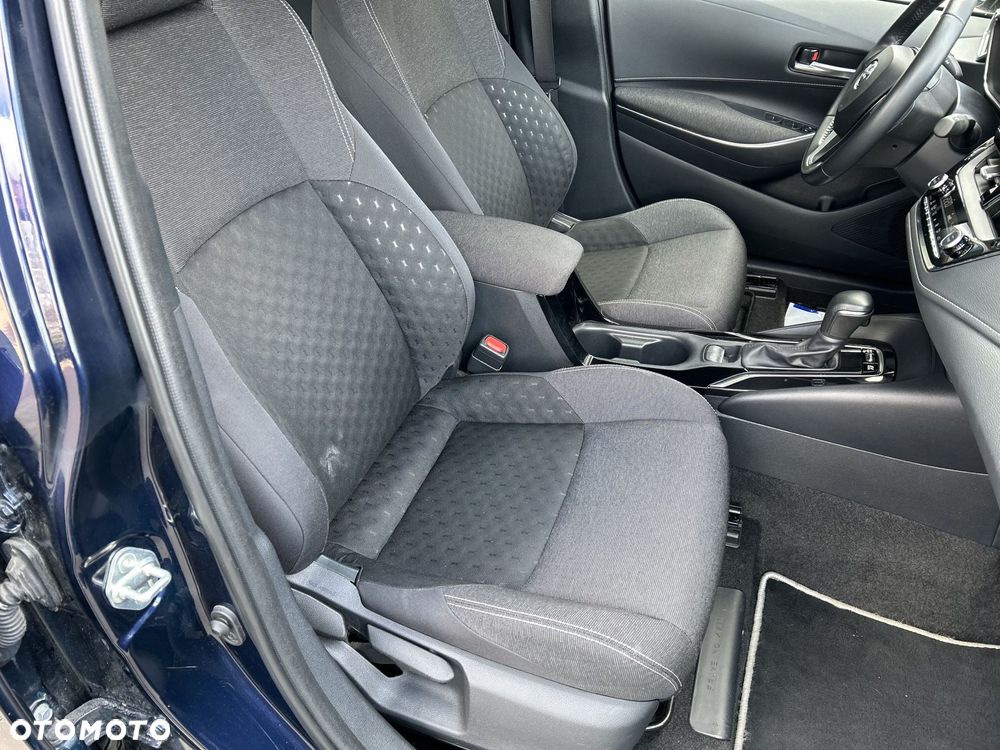 Toyota Corolla 1.8 Hybrid Comfort - 16