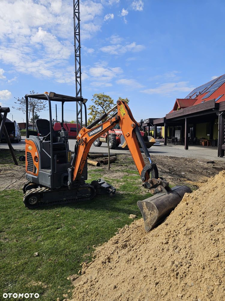 Doosan DX17Z - 2