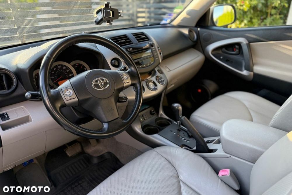 Toyota RAV4 - 20