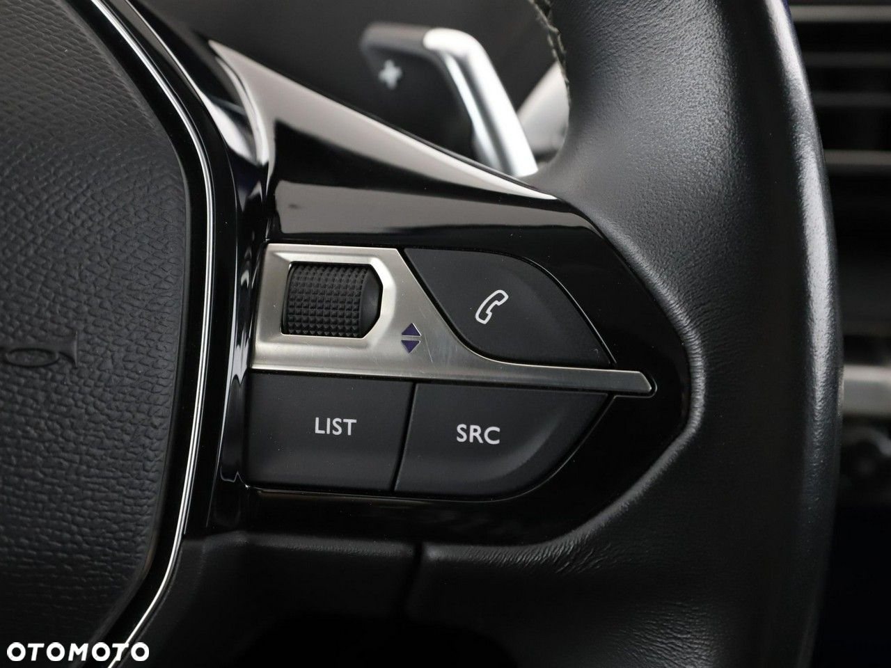 Peugeot 3008 1.2 PureTech Allure Pack S&S EAT8 - 35