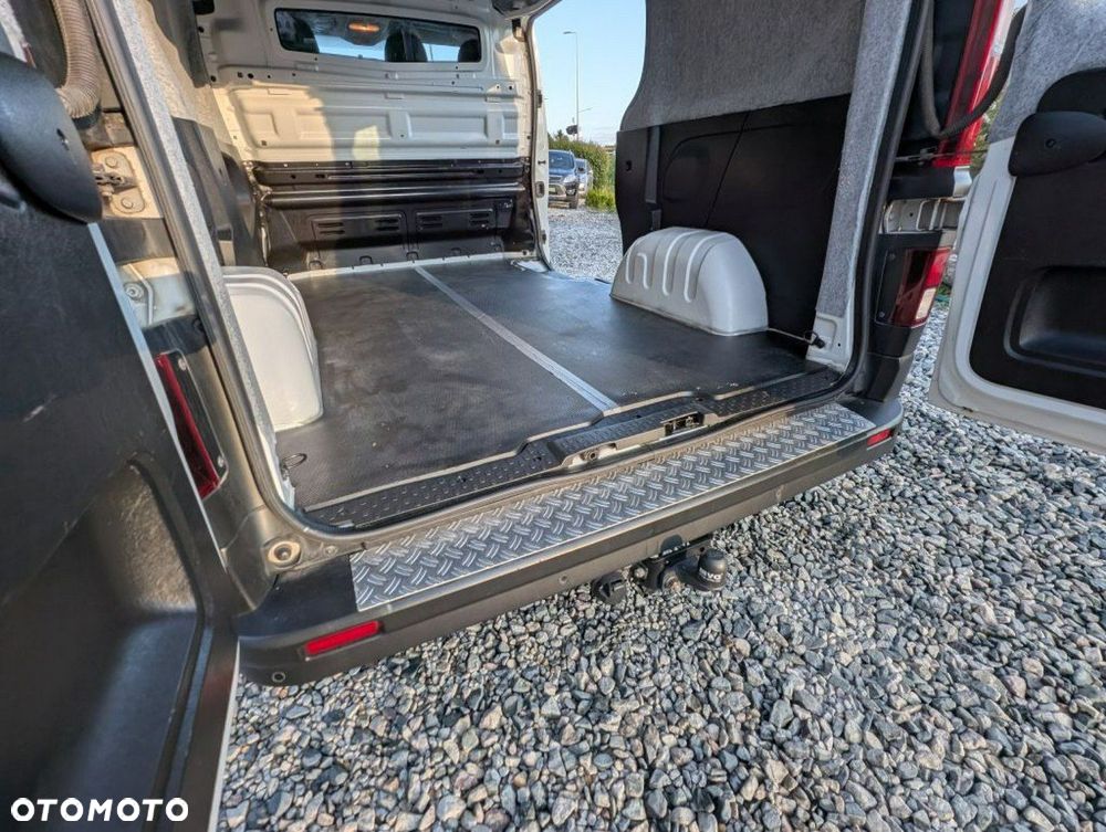 Renault Trafic - 20