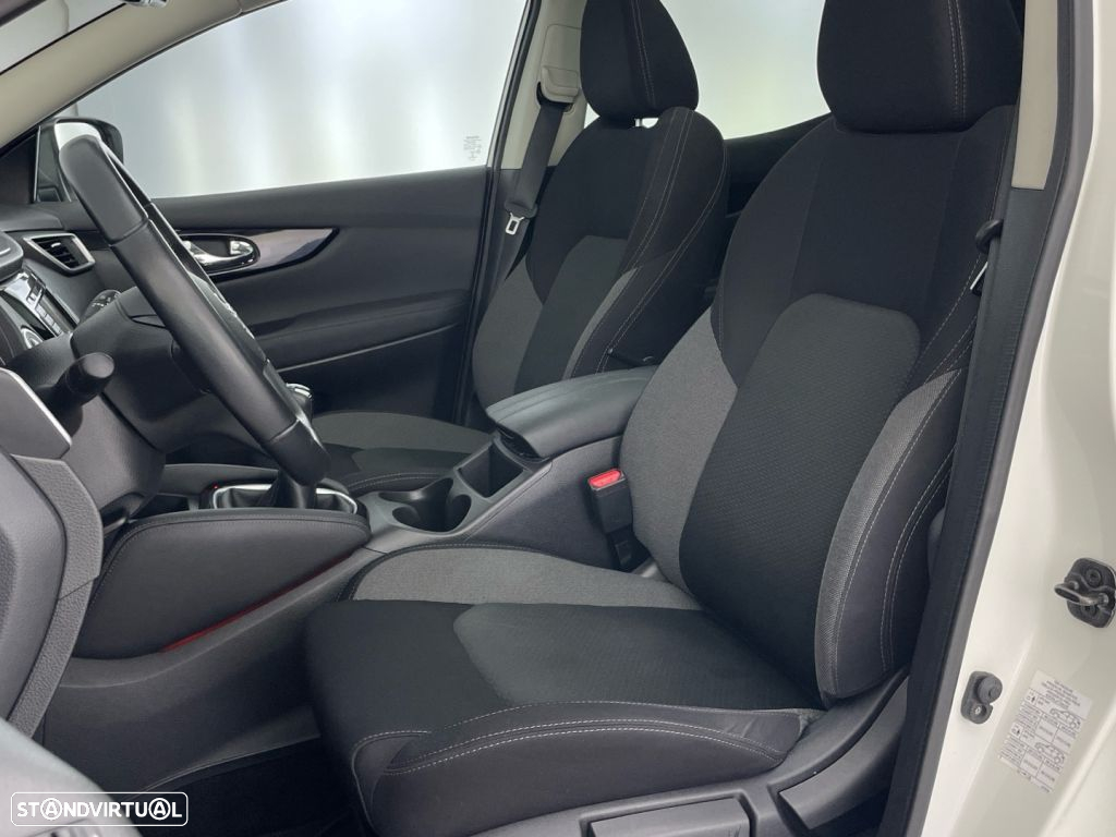 Nissan Qashqai 1.3 DIG-T N-Connecta - 19