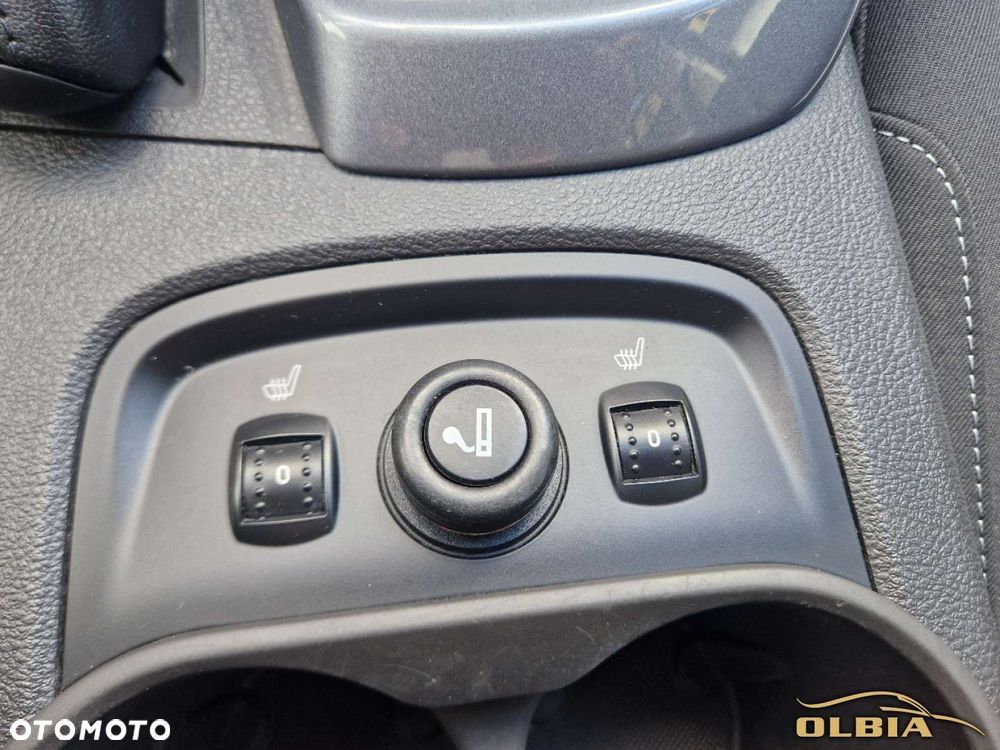Ford Focus - 33