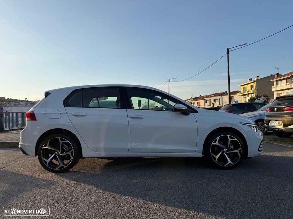 VW Golf 2.0 TDI Conceptline - 6