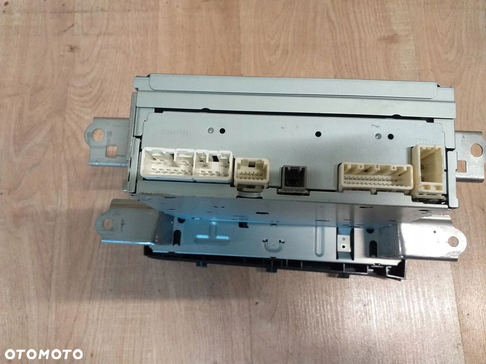 Toyota Prius C AQUA radio oryginał - 4