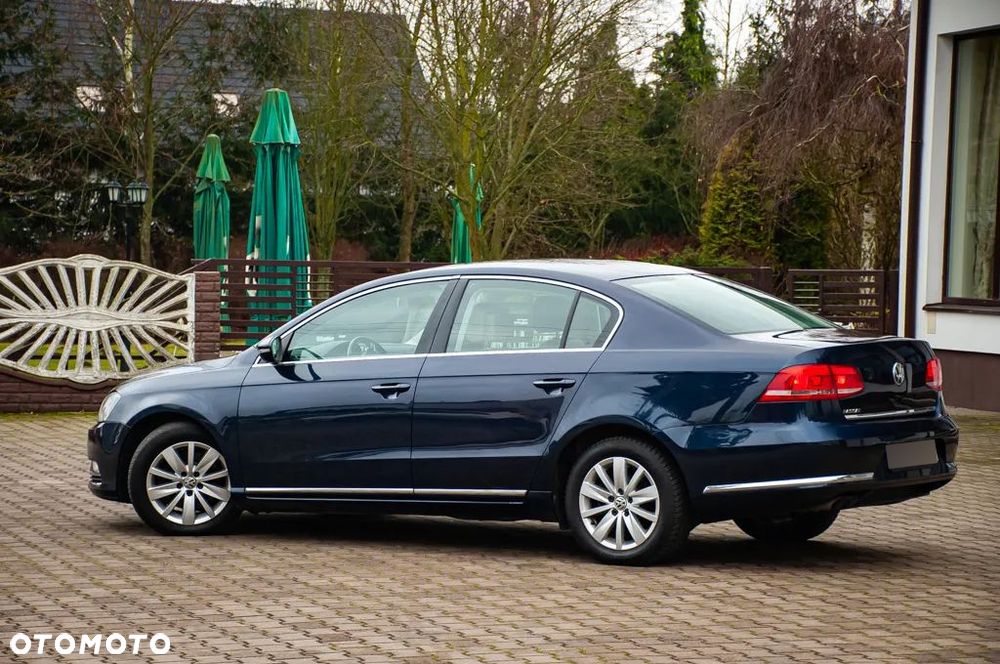 Volkswagen Passat 2.0 TDI Comfortline - 20