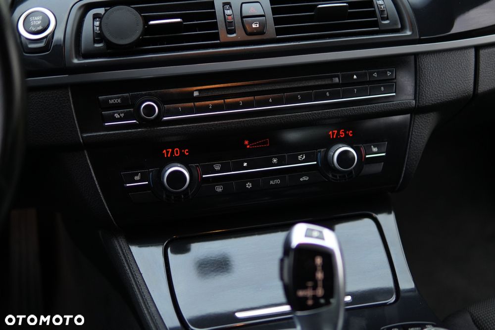 BMW Seria 5 520d Touring - 27