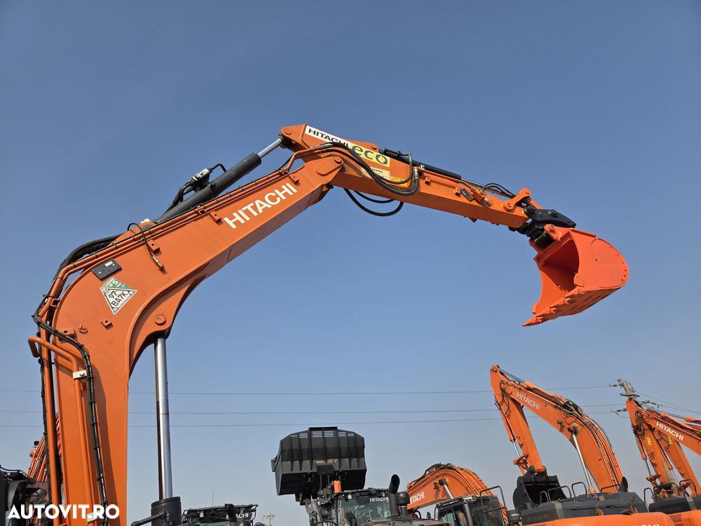 Hitachi ZX85, 2021, 4.054h, LAMA nivilare, CUPLA RAPIDA HIDRAULICA+2 CUPE EXCAVARE NOI+CUPA TALUZ NEINCILNABILA noua, senile pad cauciuc 80% ok, inst picon, Aer cond, camera spate, ridica 4t, revizia facuta, posibilitate leasing 4 ani-PROMOTIE 56.900 EUR+Tva - 16