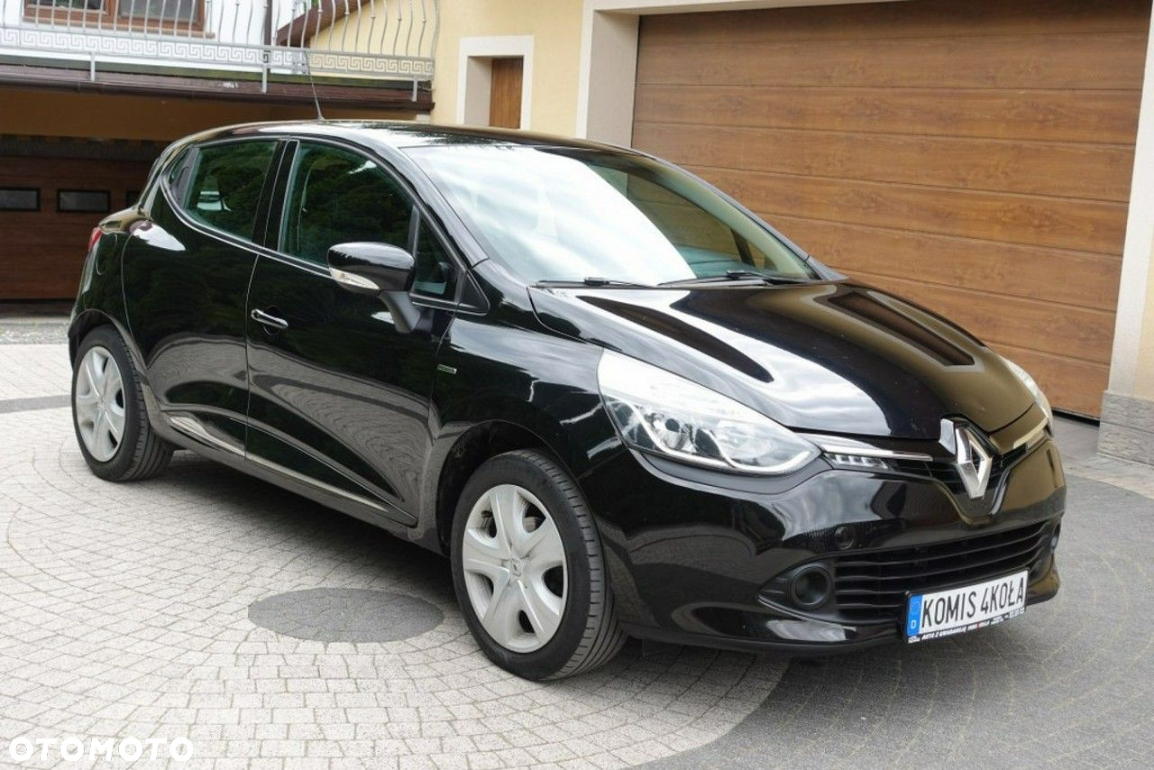 Renault Clio - 8