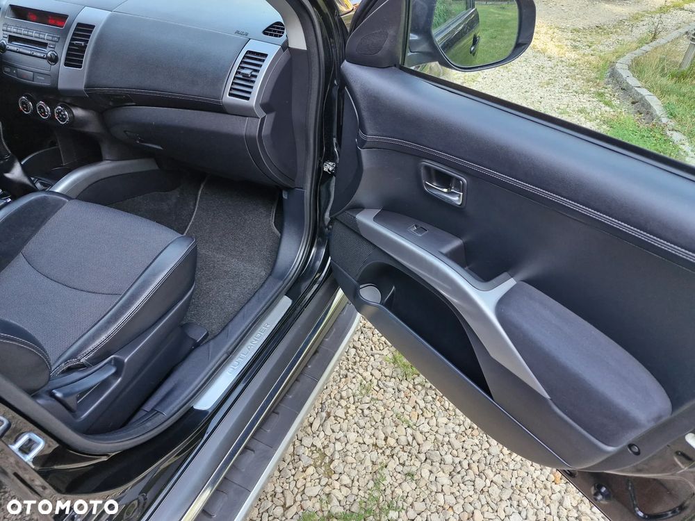 Mitsubishi Outlander 2.0 2WD Invite - 21