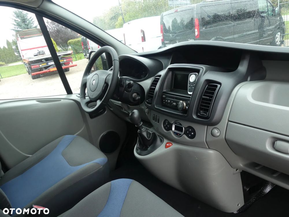 Renault TRAFIC - 6